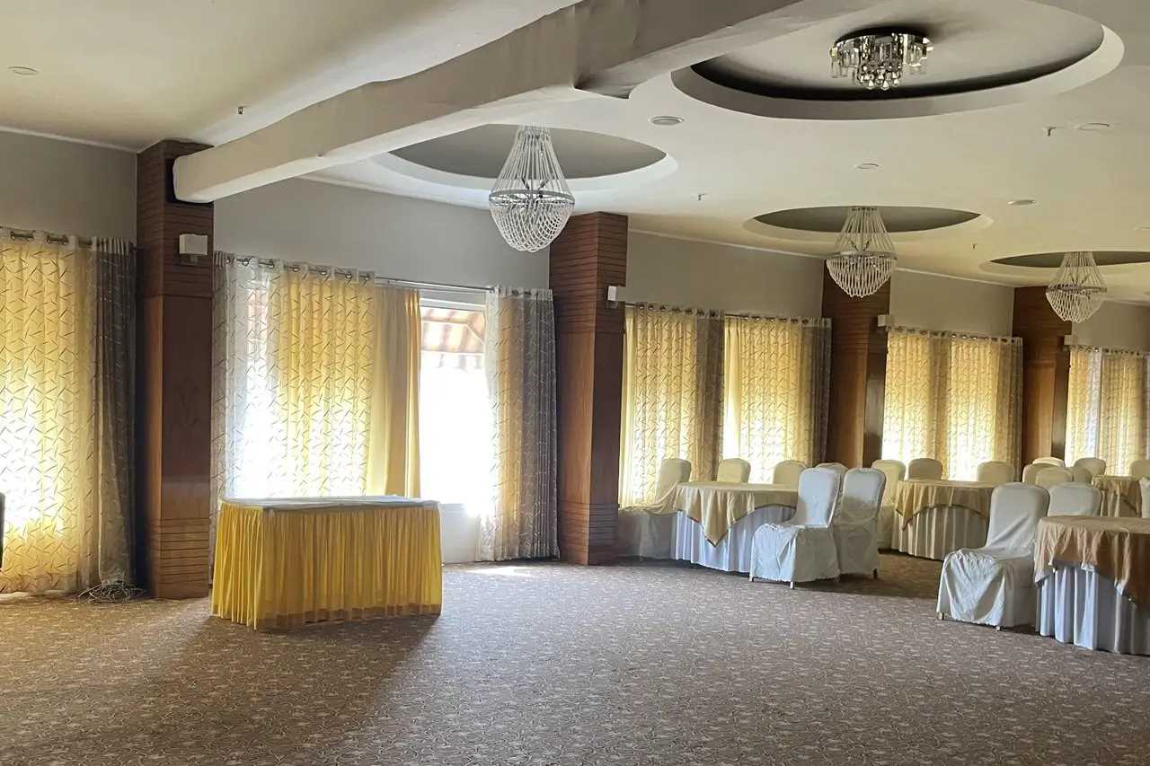 . Valley View Resort